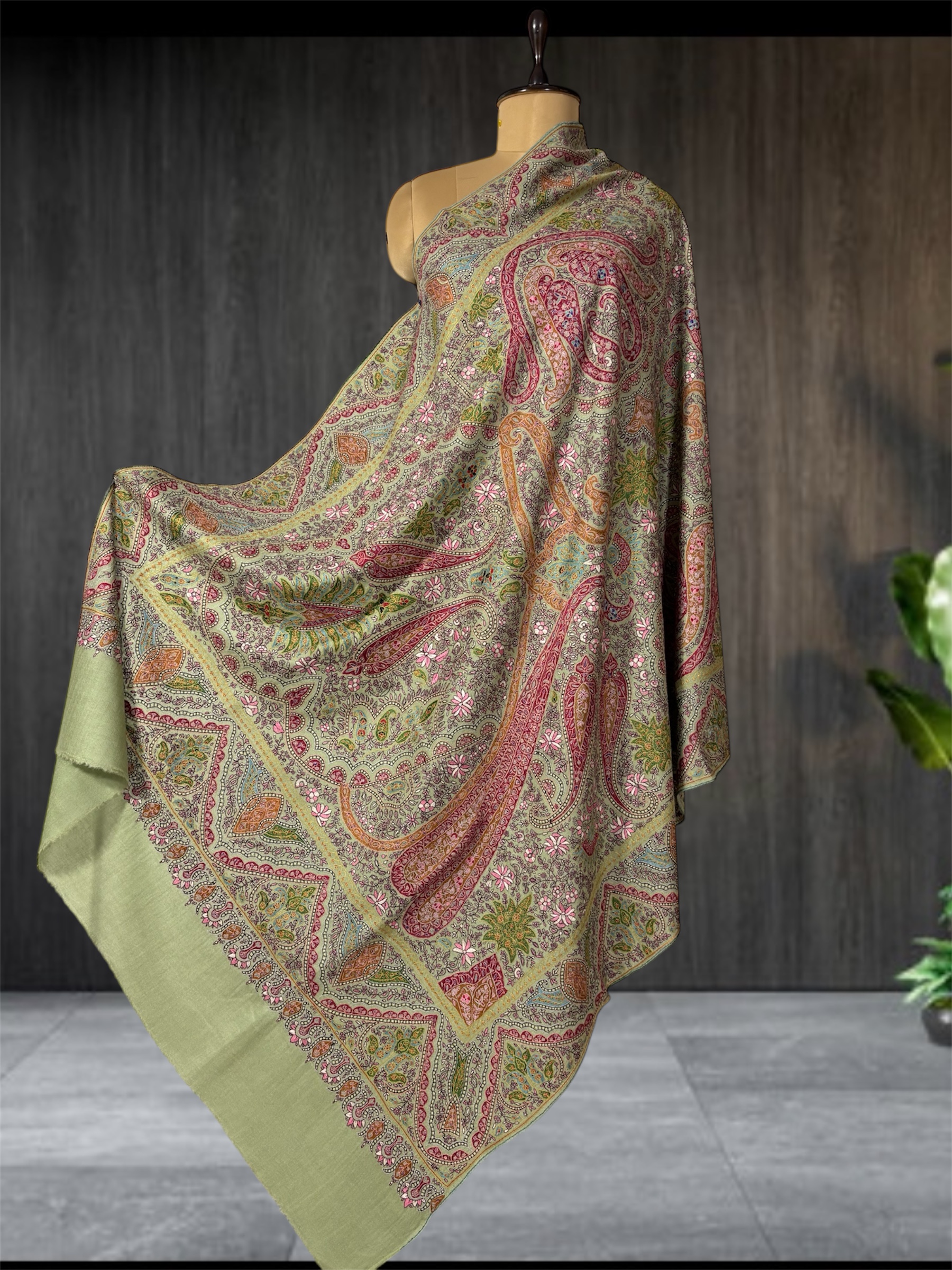 auto draft Pure Pashmina Shawl – Handcrafted Kashmiri Luxury wear1