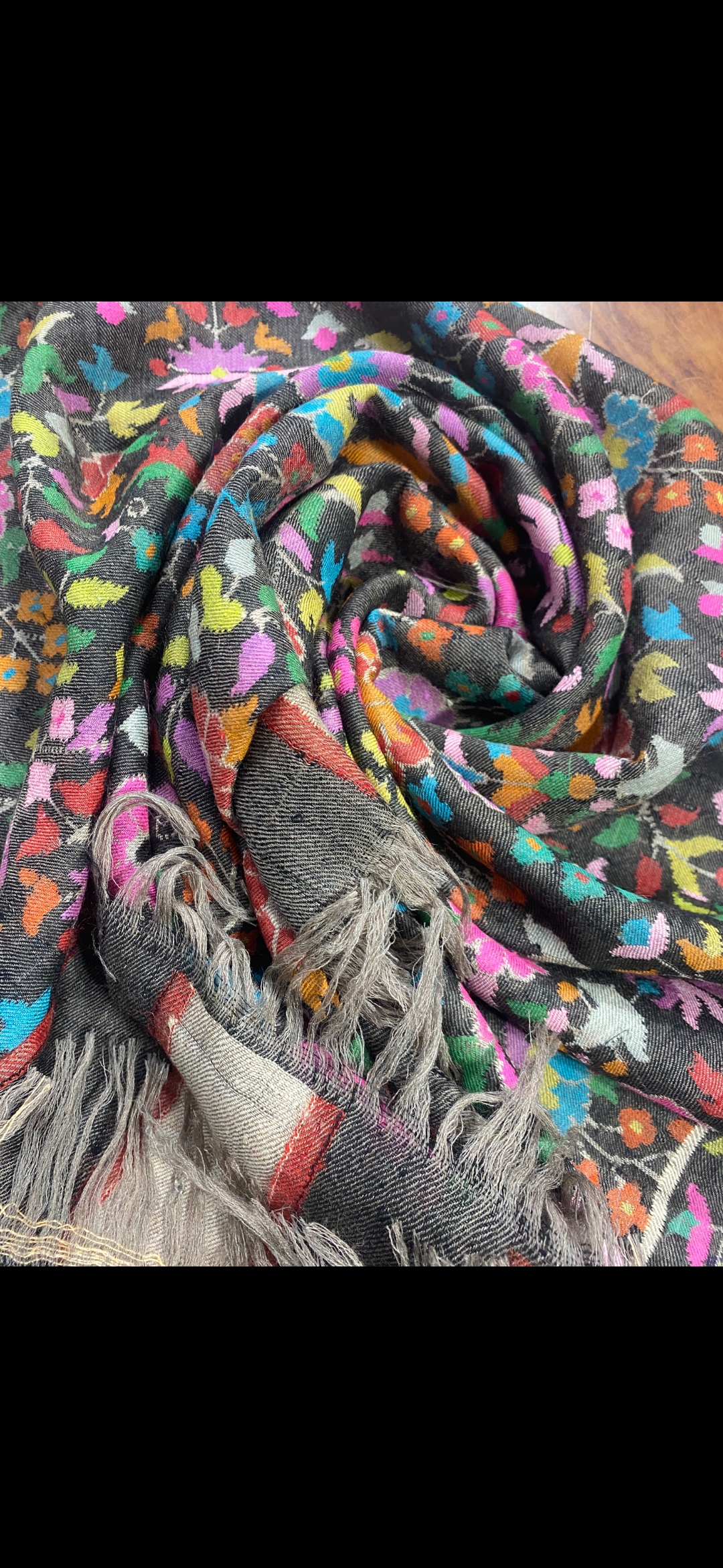 Screenshot_20260102_013400_Gallery Pure Pashmina Kani Shawl – Multicolor Floral - Image 4